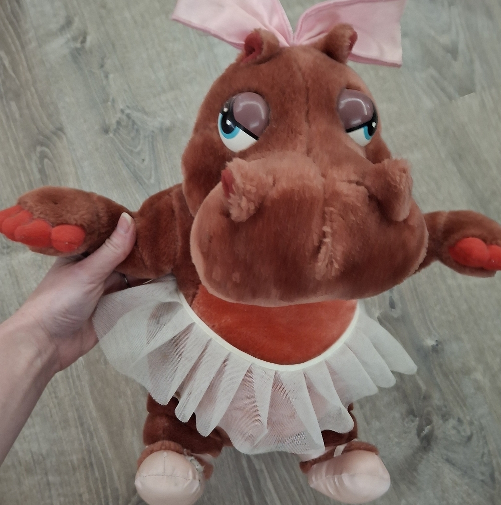DisneyWorld FANTASIA Hyacinth Hippo Ballerina 14.5" Vintage Plush 1980s Disney